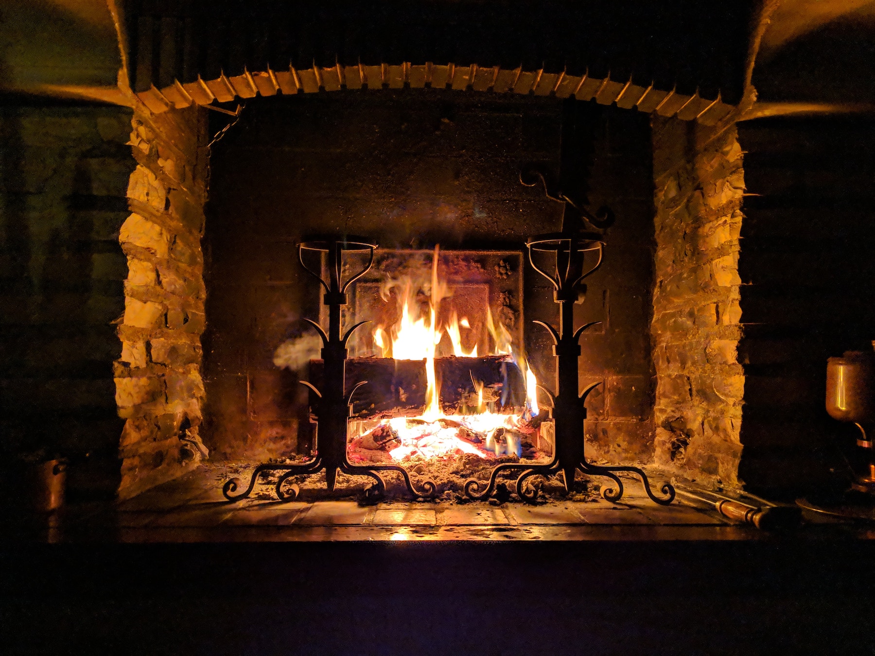 What is an inglenook fireplace? - Superior Fireplaces